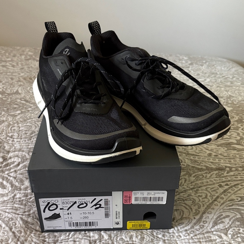 Ecco Women’s Black and White Athletic Sneakers